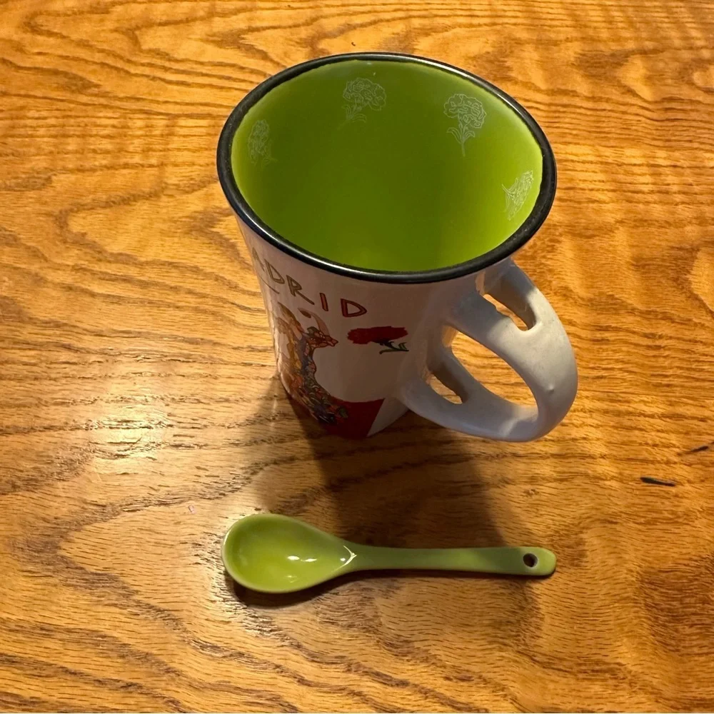 Souvenir Coffee Mug With Spoon . New